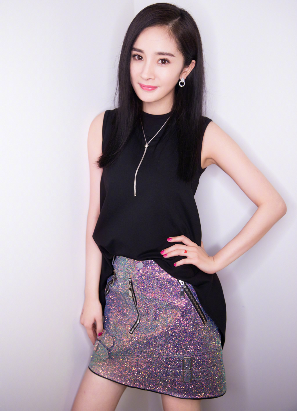中国内地北京影视女演员杨幂抹胸裙性感高清桌面壁纸图片 中国内地北京影视女演员杨幂抹胸裙性感高清桌面壁纸图片