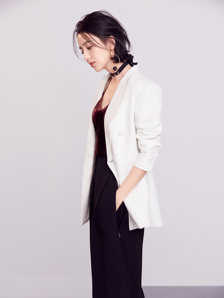 高清中国内地新疆伊犁影视女演员佟丽娅清纯性感写真图片图片