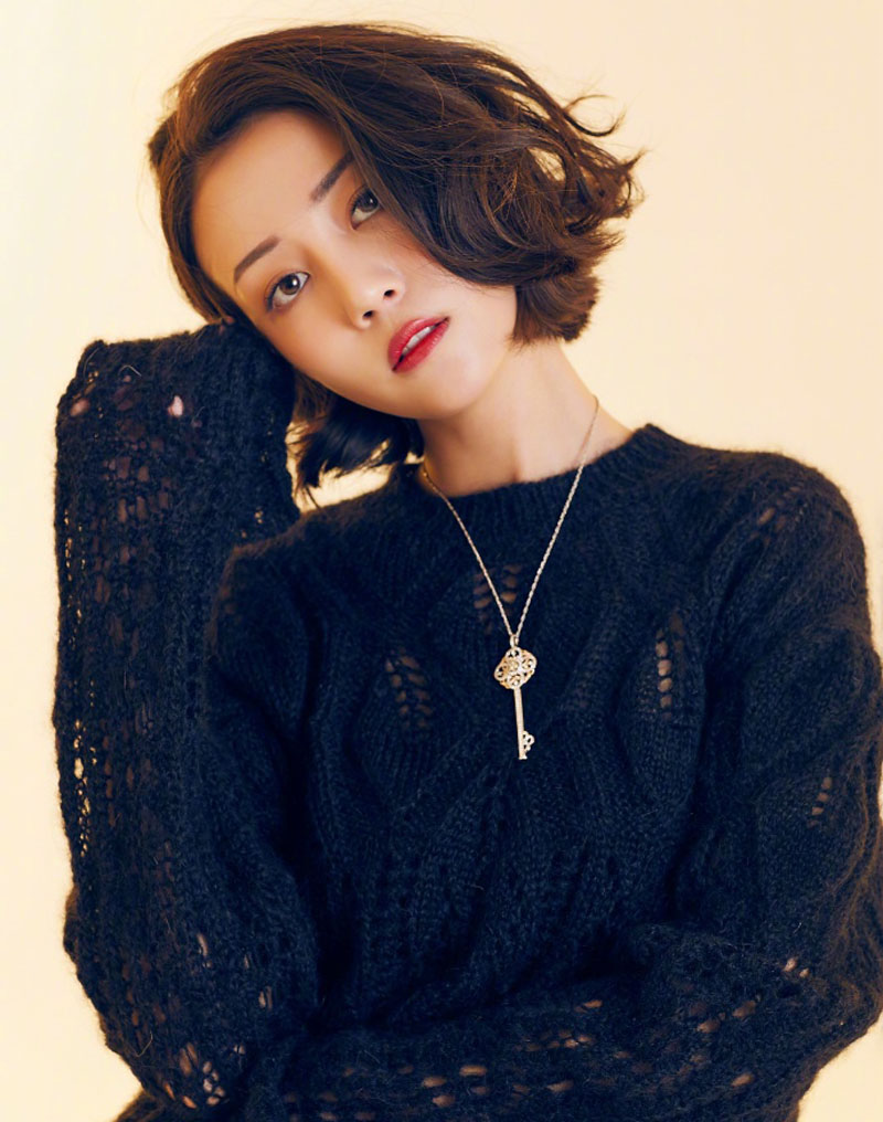 李溪芮图片