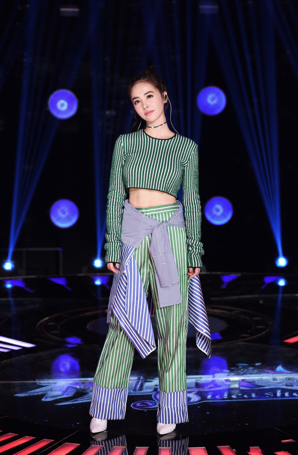 蔡依林高清图片：化身英伦酷Girl火力全开图片