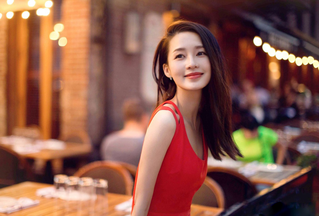 李沁优雅迷人活动图片图片
