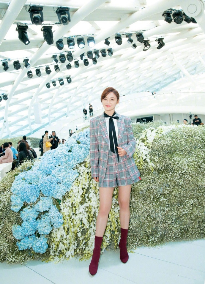 马甲线女王袁姗姗时尚性感写真图片超赞身材图片