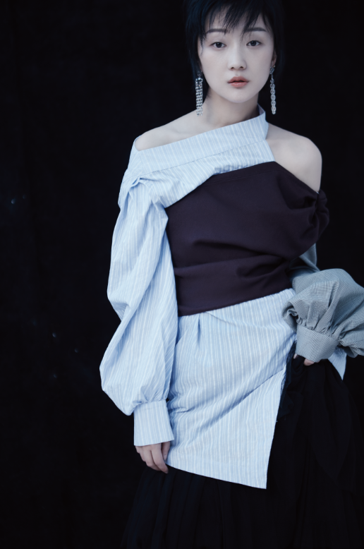 美女张瑶图片