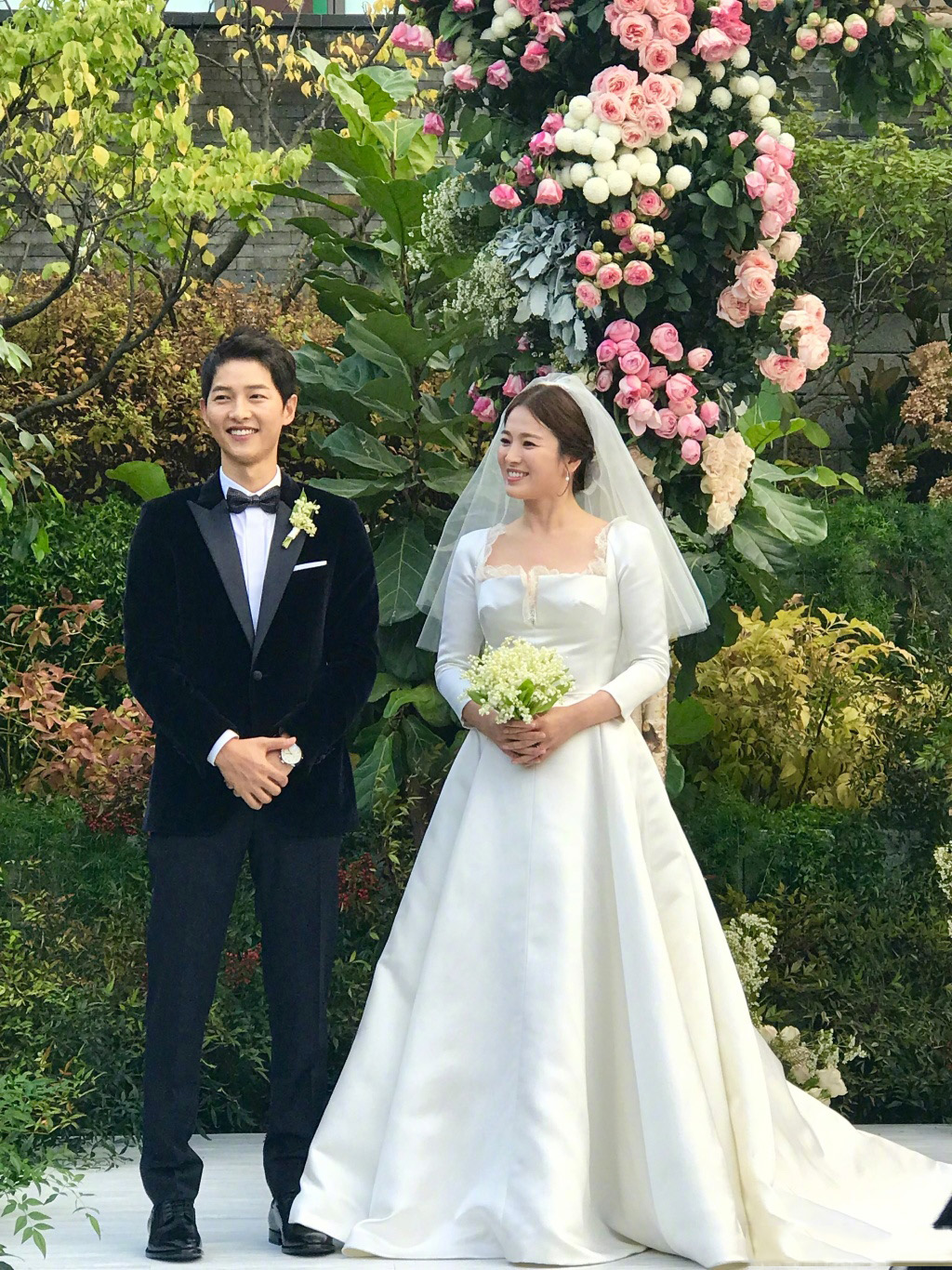 米兰达可儿婚纱照图片图片