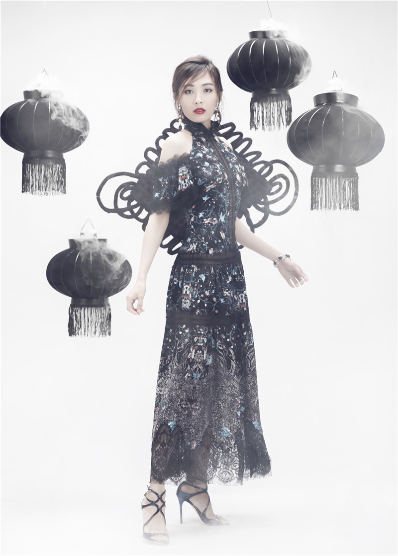 可爱萝莉万圣节cos小巫女写真福利高清图片图片
