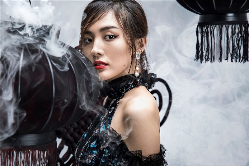 Angelababy杨颖万圣节鬼怪妆自拍图片图片