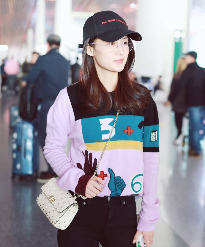 李沁性感清爽街拍写真图片图片