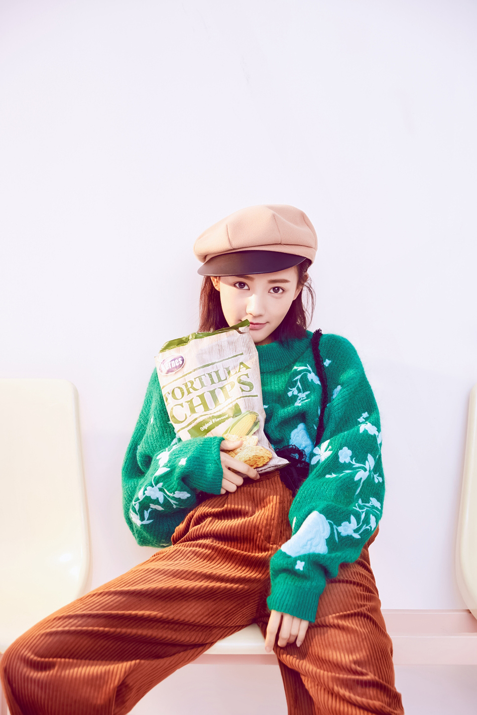 高清中国内地山东济南女演员李一桐Q清纯小公主白裙明星美女写真图片图片