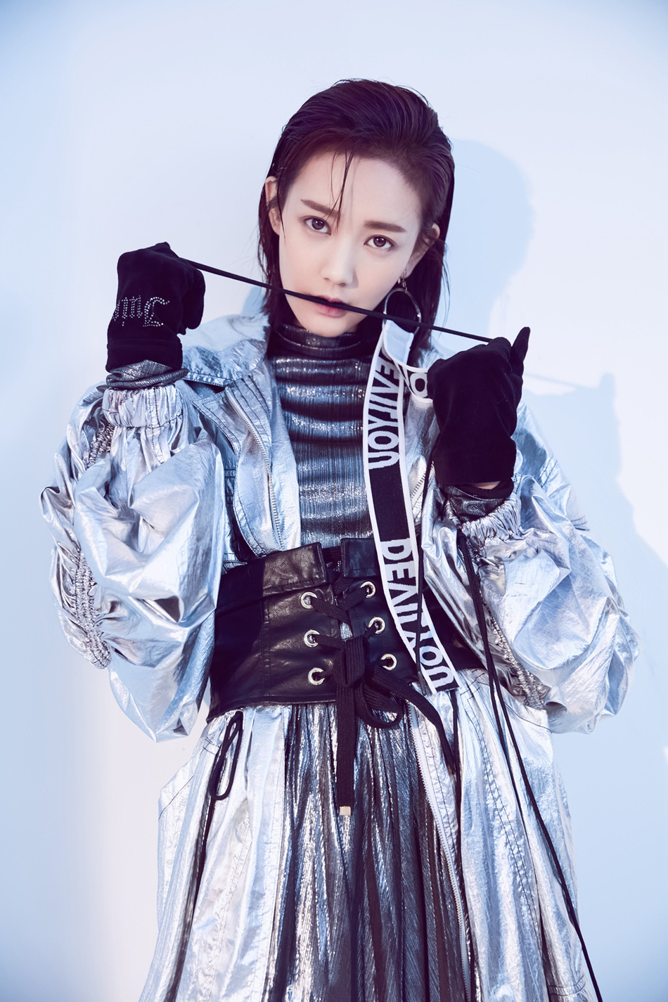 高清中国内地山东济南女演员李一桐Q清纯小公主白裙明星美女写真图片图片
