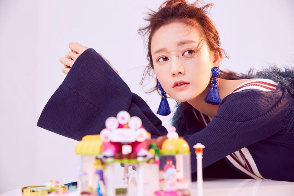 高清中国内地山东济南女演员李一桐Q清纯小公主白裙明星美女写真图片图片