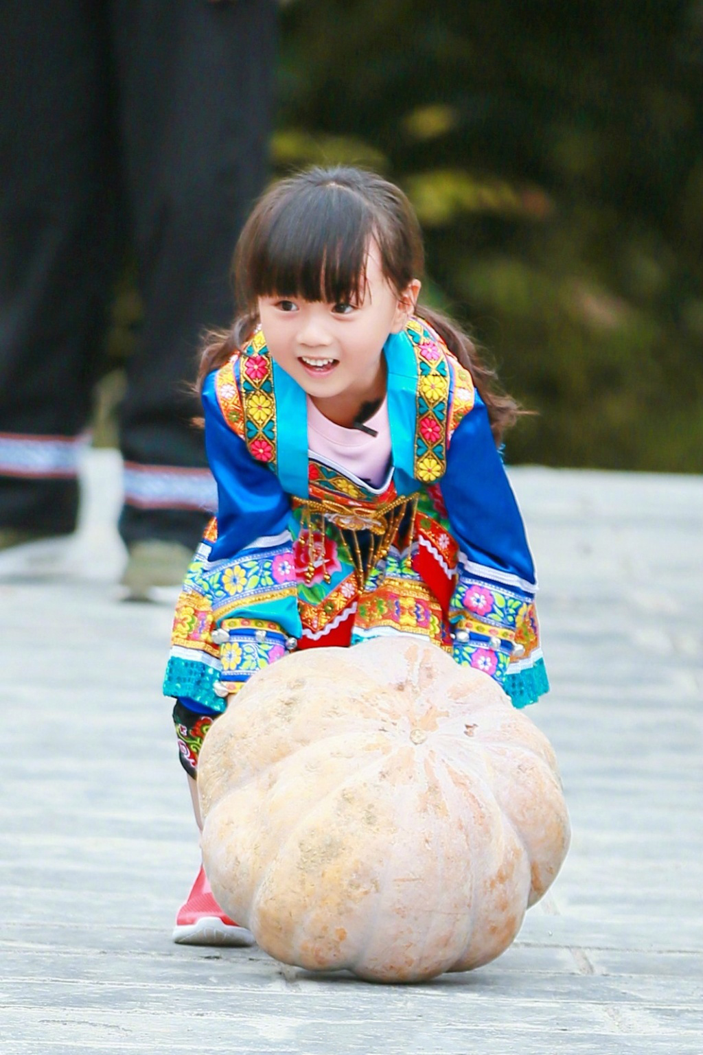 李沁蕾丝透视性感写真图片图片
