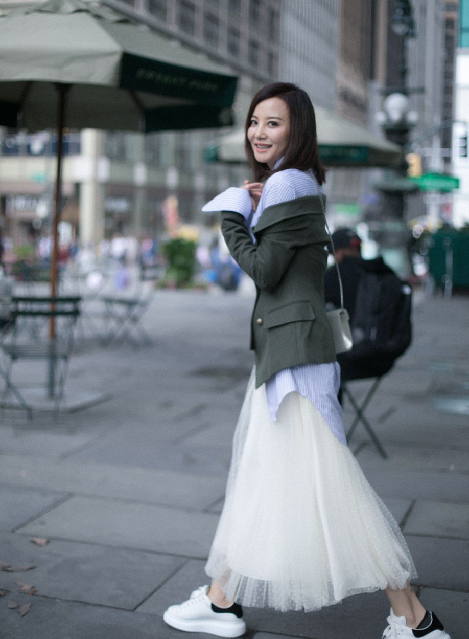 中国内地重庆影视女演员陶红优雅妩媚时尚写真图片图片