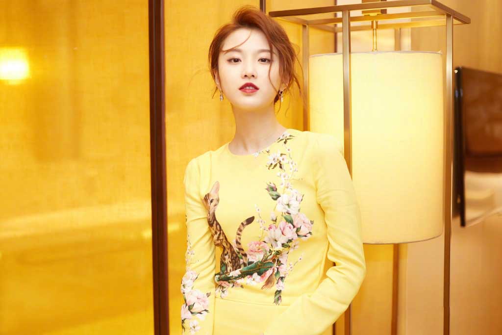 中国内地女演员谋女郎张慧雯如梦如幻唯美写真图片图片
