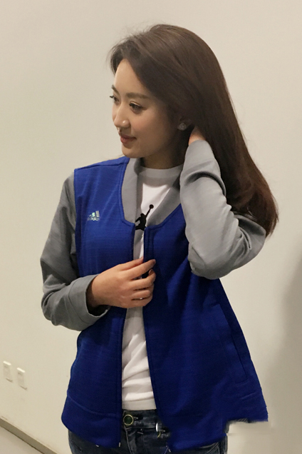 中国江苏南京，歌手、演员黄婷婷性感优雅写真图片图片