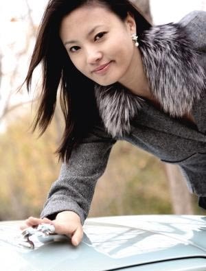 主持人纳森乌日塔图片  央视主持人图片图片