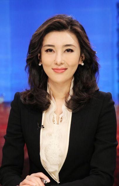主持人纳森乌日塔图片  央视主持人图片图片