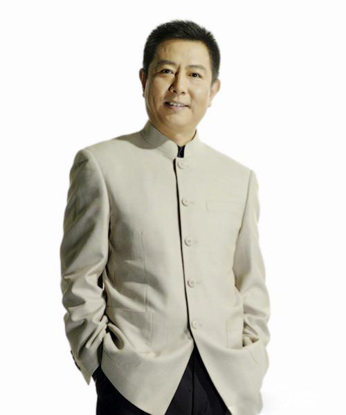 主持人纳森乌日塔图片  央视主持人图片图片