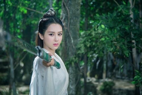 杨紫白色短裙气质唯美写真图片图片
