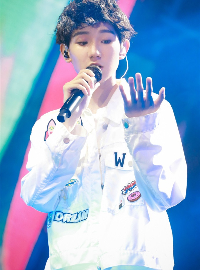TFBOYS王源十六岁生日会图片图片