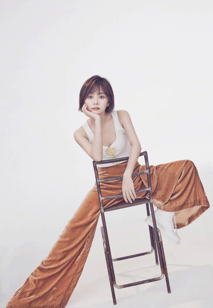 中国内地四川泸州影视女演员可爱女星谭松韵清纯静美写真图片