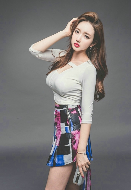 高颜值韩国美女yurisa写真集手机壁纸下载图片 高颜值韩国美女yurisa写真集手机壁纸下载图片
