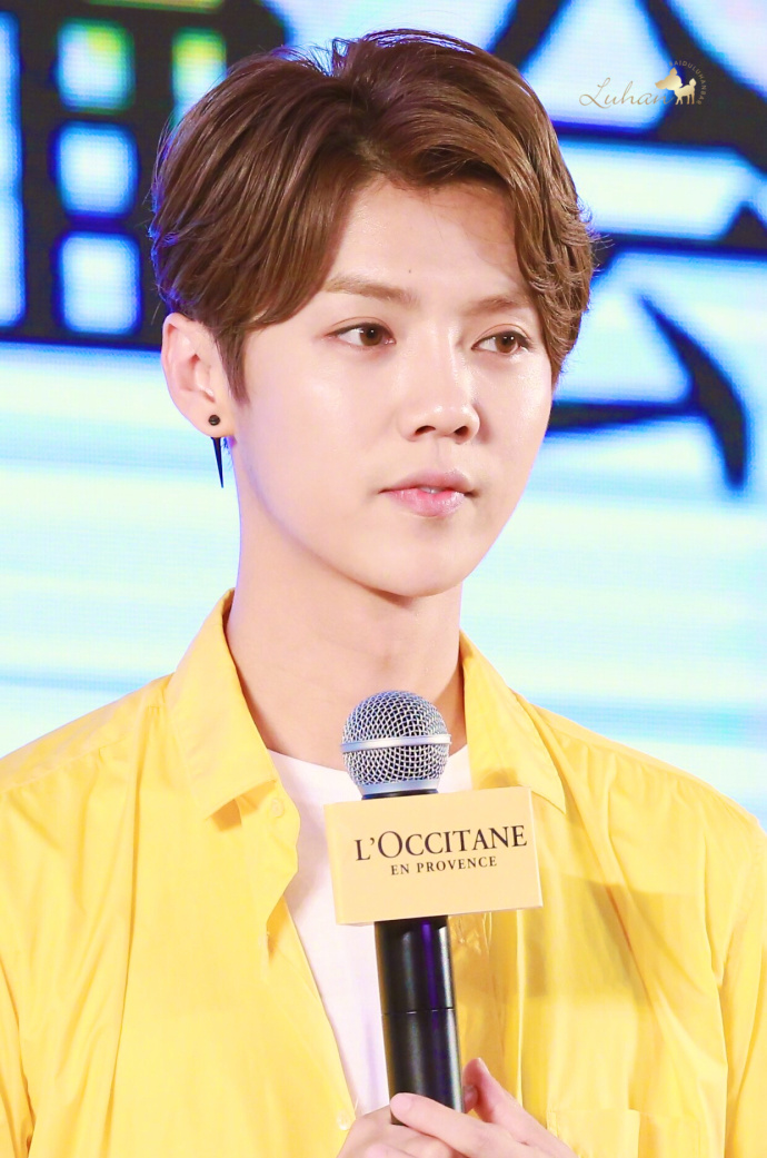 鹿晗图片