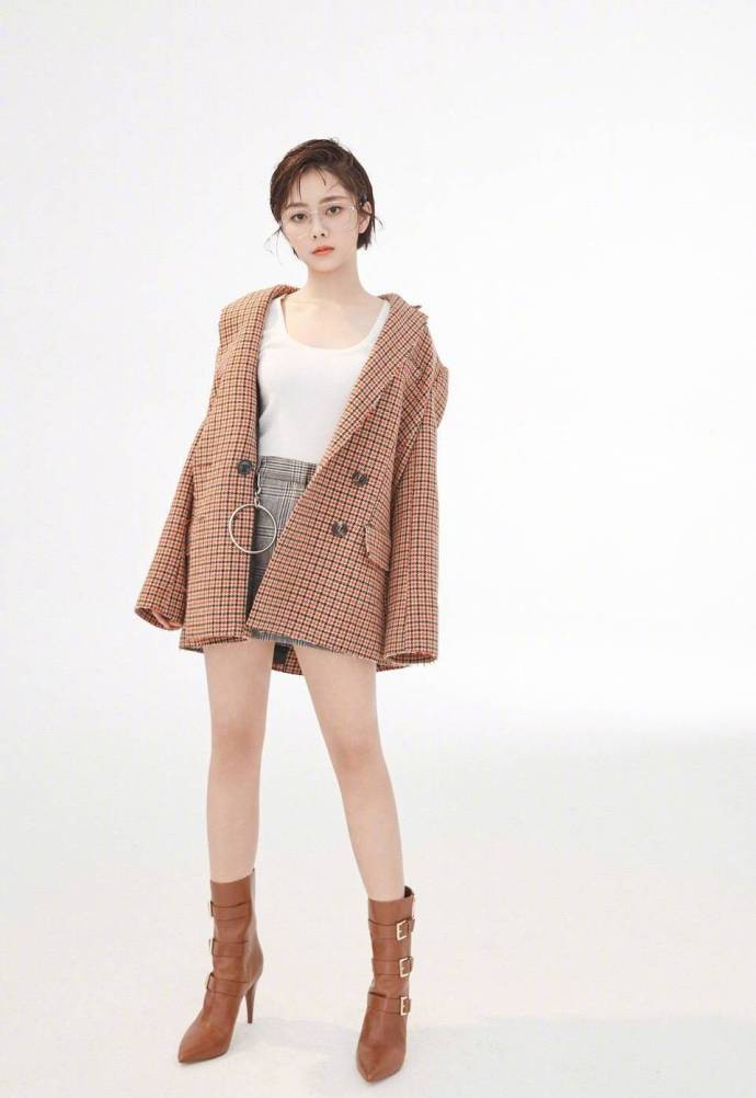 中国内地四川泸州影视女演员可爱女星谭松韵清纯静美写真图片
