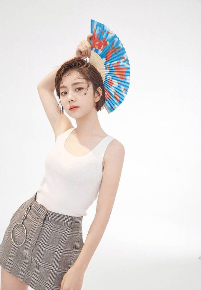 中国内地四川泸州影视女演员可爱女星谭松韵清纯静美写真图片