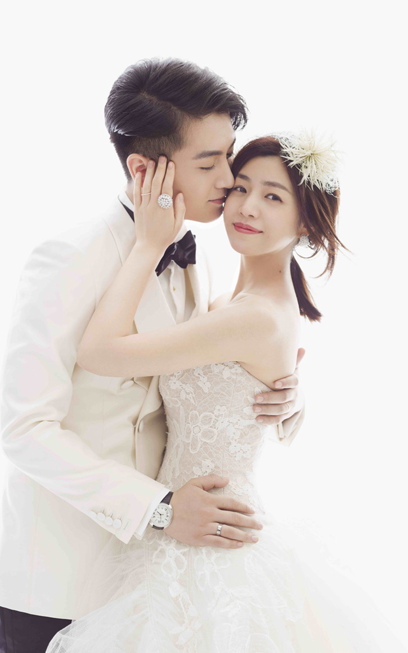 严屹宽杜若溪婚纱写真图片 明星夫妻温馨写真图片图片