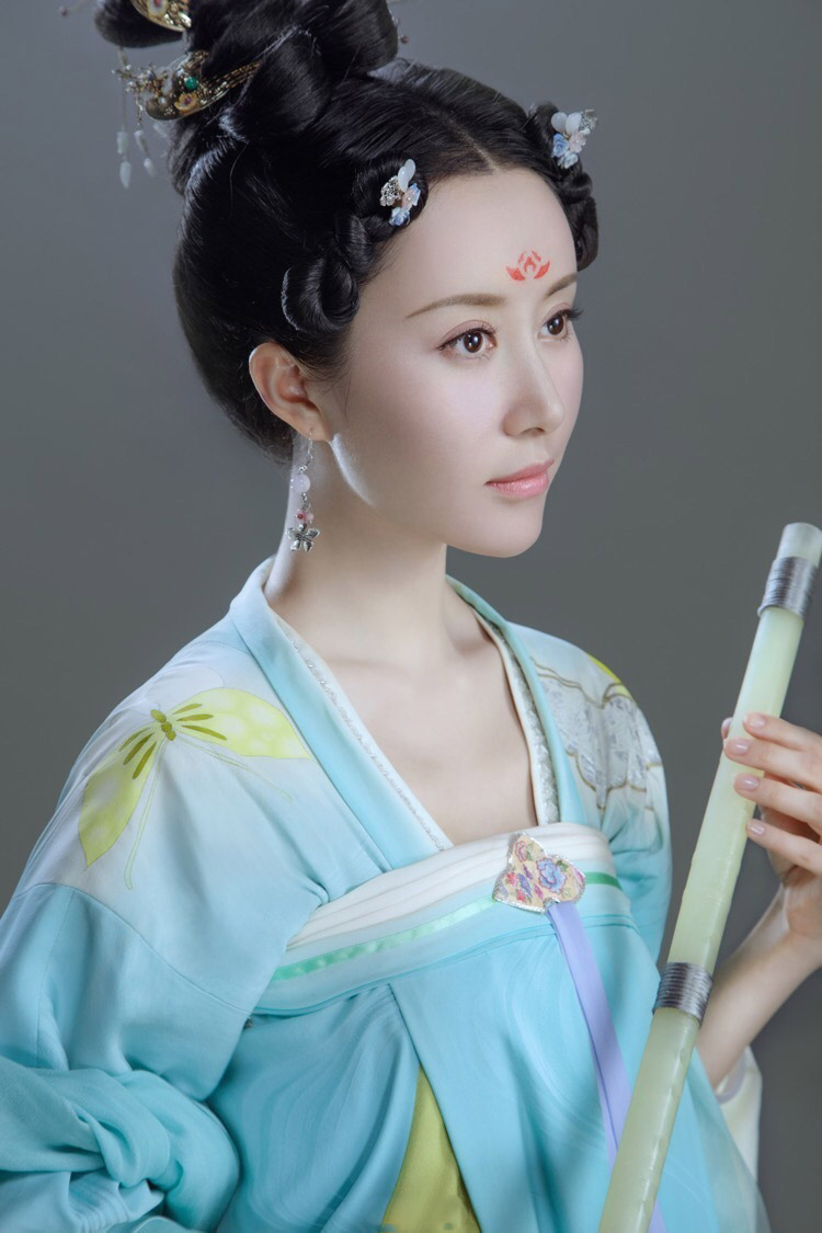 高清吉林美女演员舒畅后台花絮照图片图片 高清吉林美女演员舒畅后台花絮照图片图片