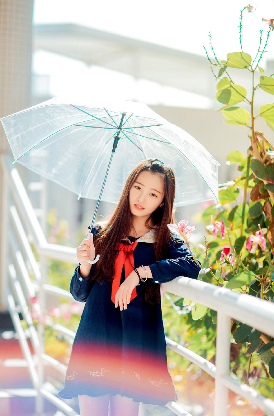谭松韵胡冰卿闺蜜写真终曝光 萌系少女惹人爱图片