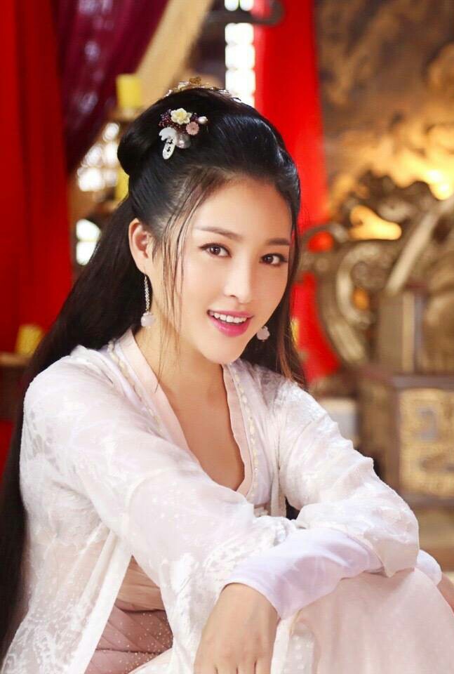 高清安徽省芜湖甘婷婷巴厘岛靓丽迷人写真写真图片