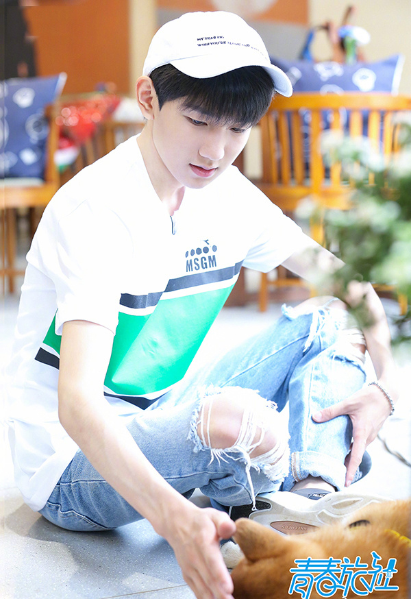 诛仙青云志TFboys王源少年张小凡剧照 王源图片图片