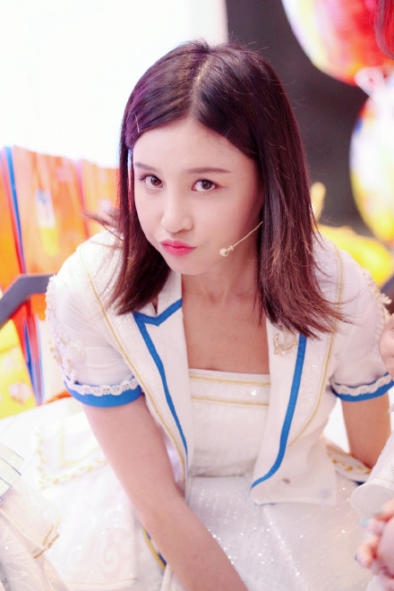 曾艳芬图片