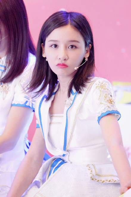 曾艳芬图片