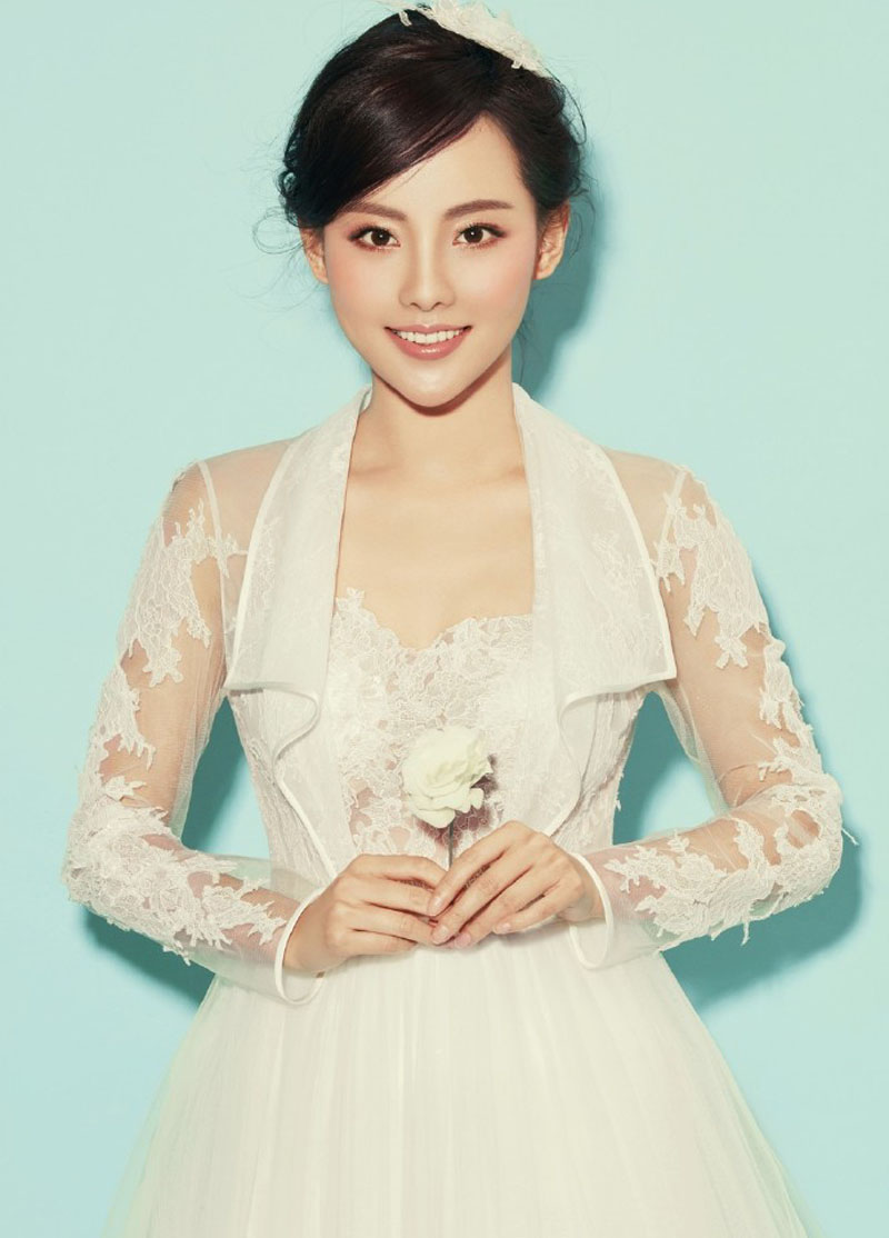 文咏珊《新娘ModernBride》性感婚纱写真图片图片