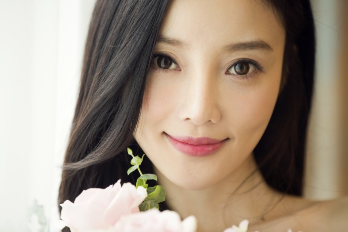 贾乃亮李小璐携女首拍写真 逗比家庭真实出镜图片