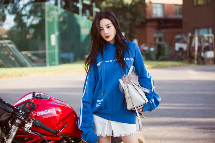 李小璐甜馨放我自我表情包图片图片