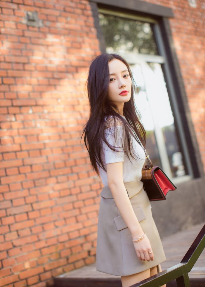 李小璐绝美靓丽写真惹火撩人图片