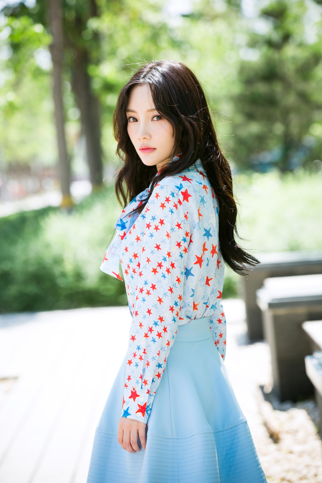 李小璐写真图片 李小璐户外清纯阳光写真图片