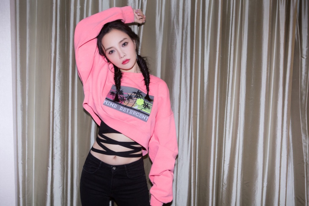 李小璐绝美靓丽写真惹火撩人图片