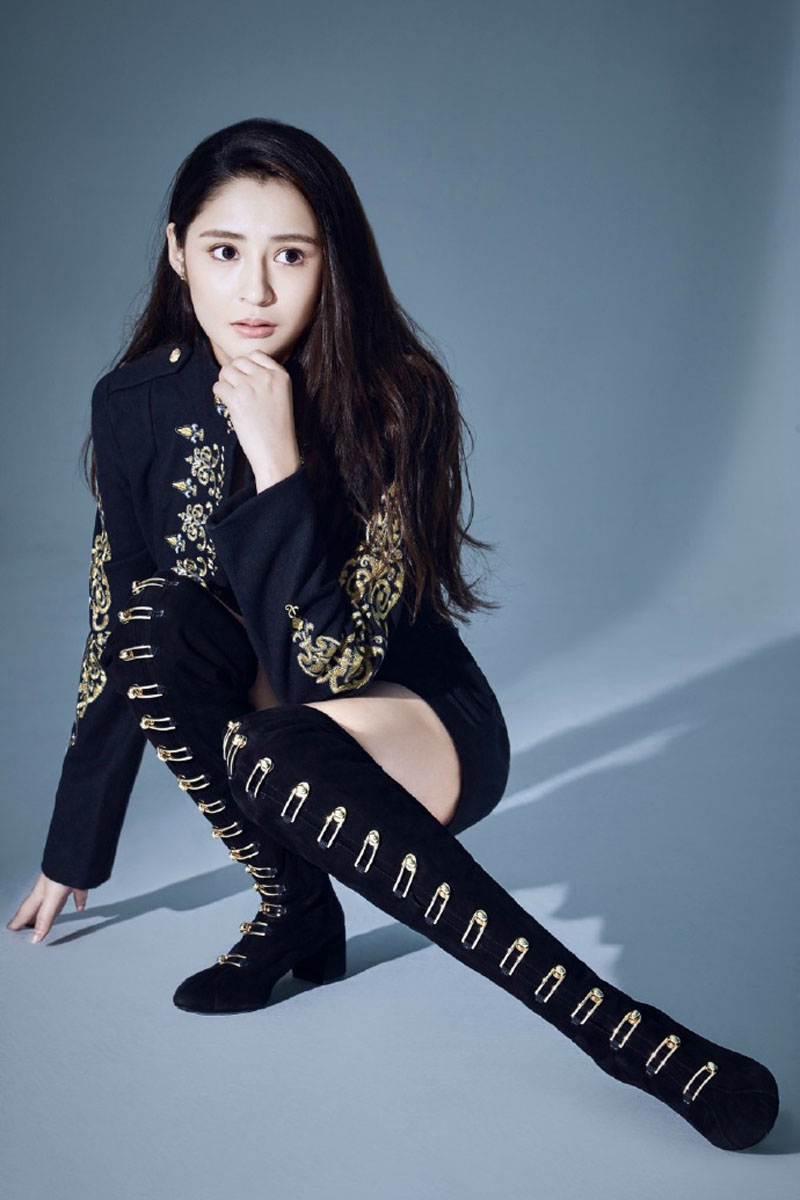 李心图片