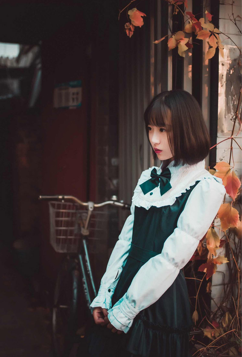 可爱娃娃脸美女性感写真高清电脑壁纸图片