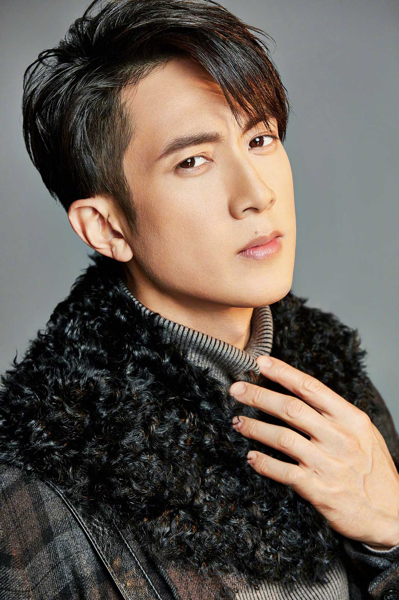 吴尊图片 吴尊西服造型魅力杂志写真图片