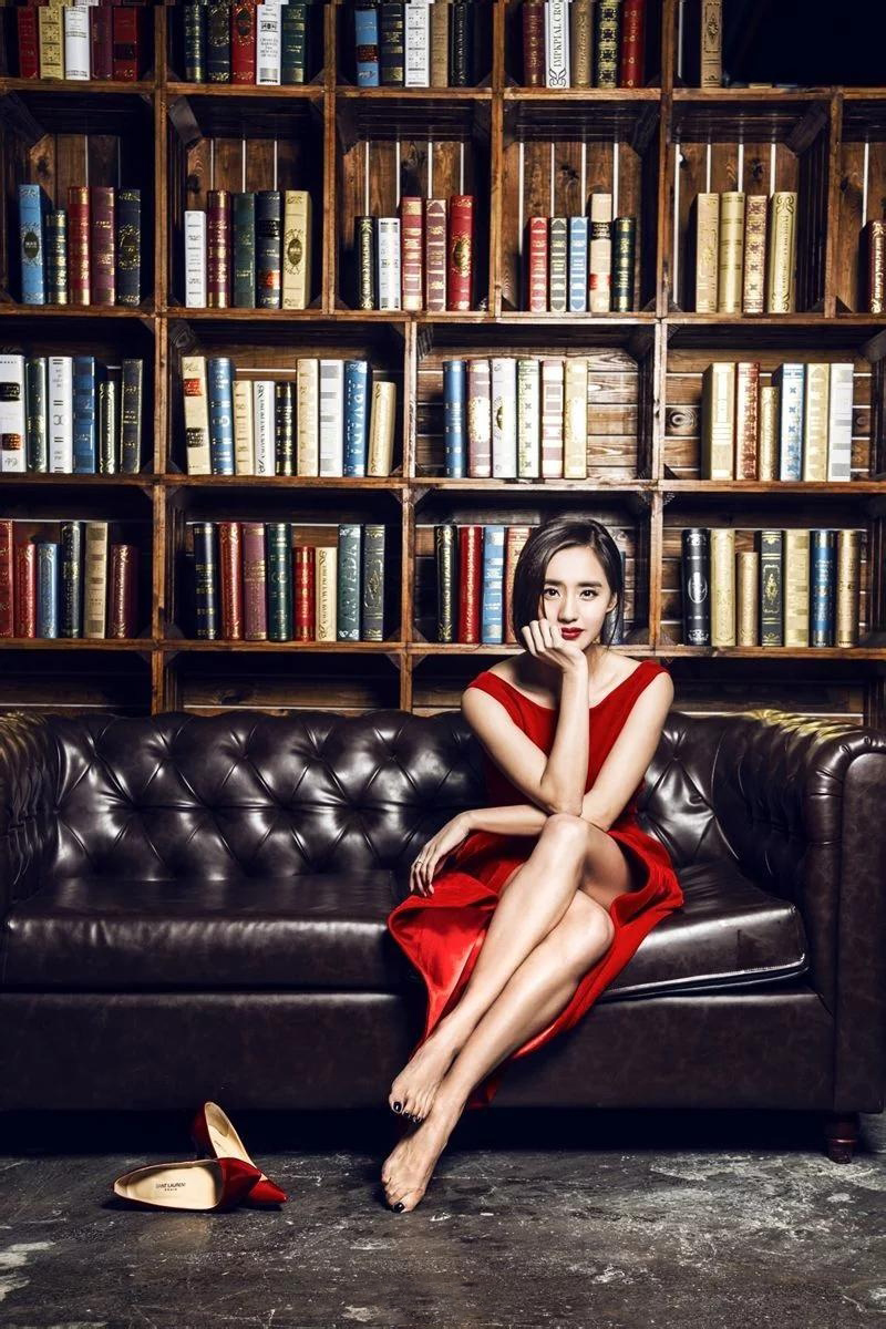 高清中国内地新生代功夫女明显王智素雅清新街拍写真图片王智图片图片