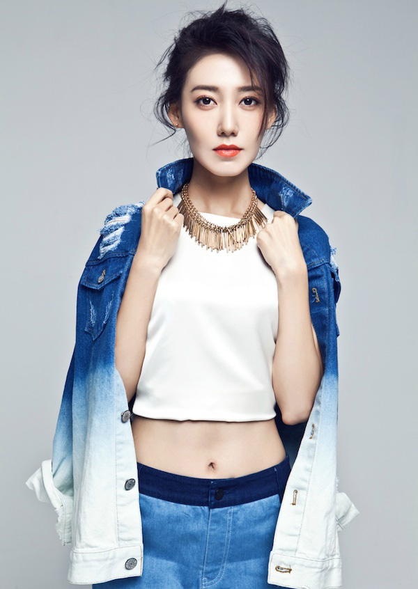 美女高露图片