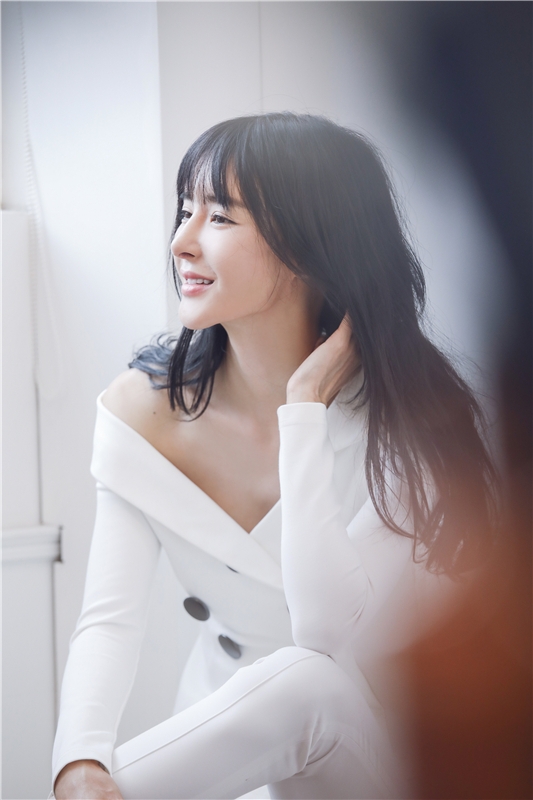 女星李颖图片