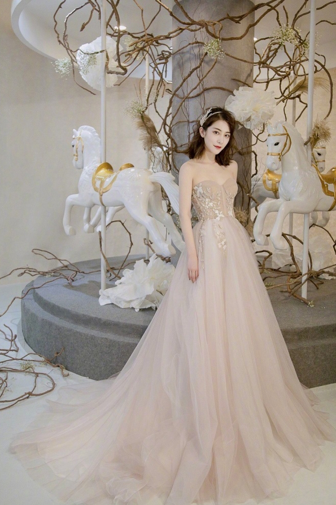 结婚礼服图片