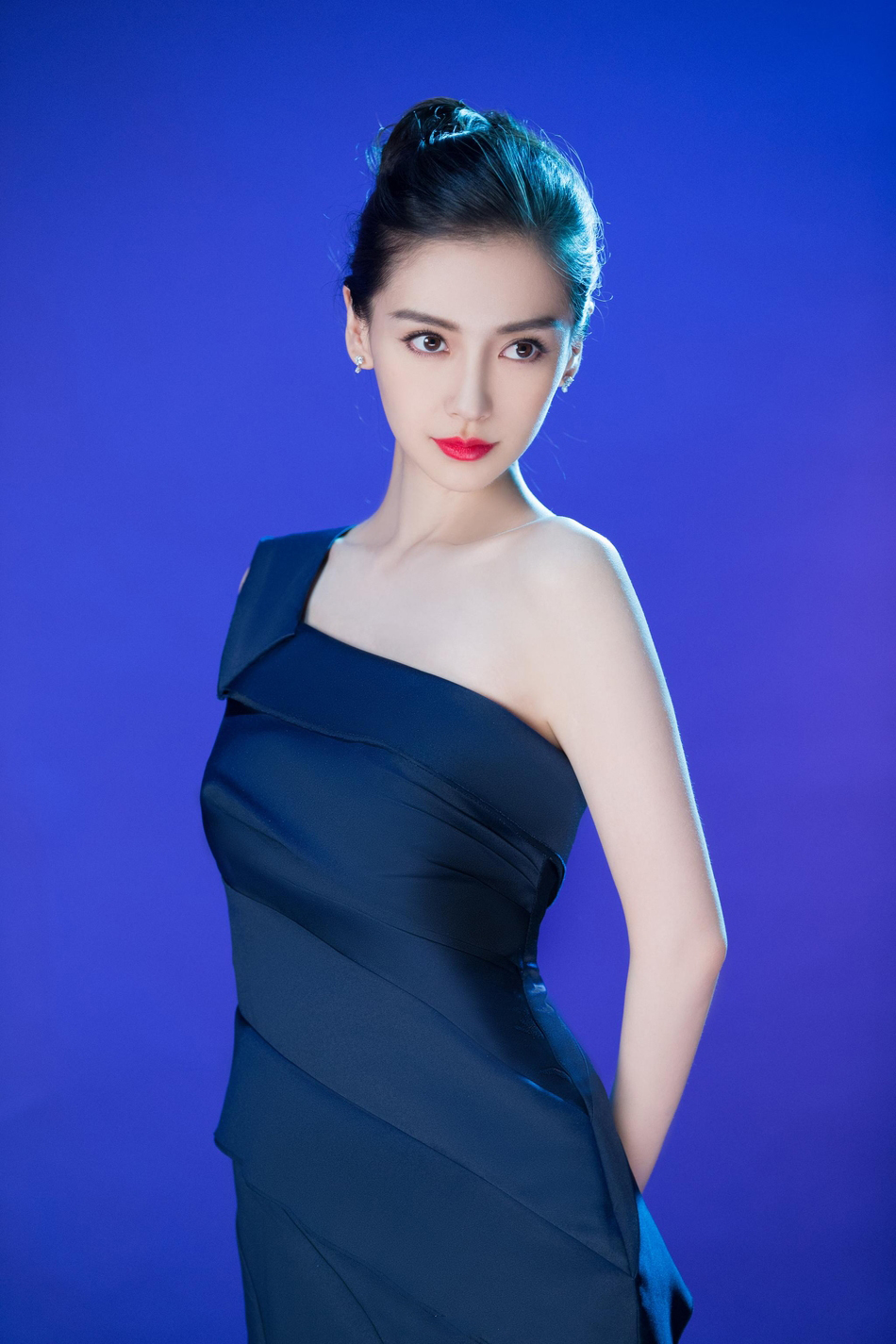 中国内地上海影视女演员少男杀手性感女神杨颖Angelababy清纯甜美写真图片