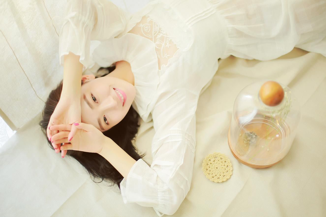 中国内地辽宁省沈阳女演员菅纫姿秋冬养眼时尚写真图片图片